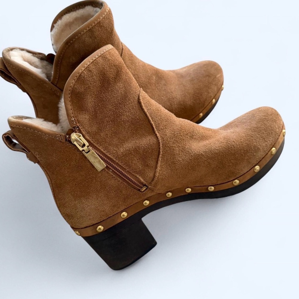 UGG Brown Suede  Boots